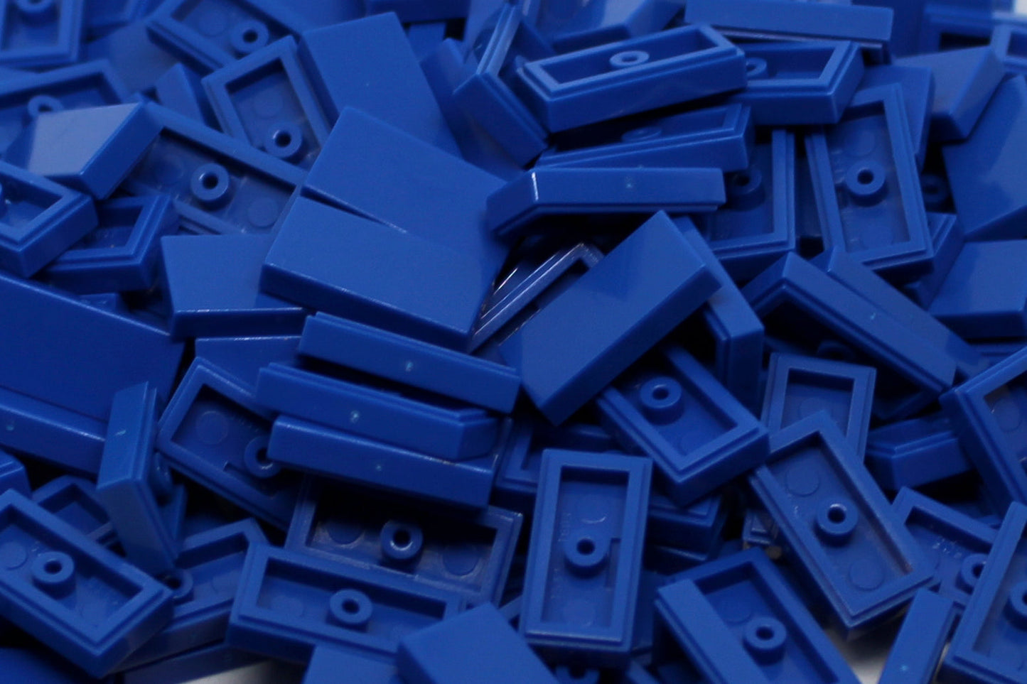 1x2 Tile Brick 200 Pack (Royal Blue)