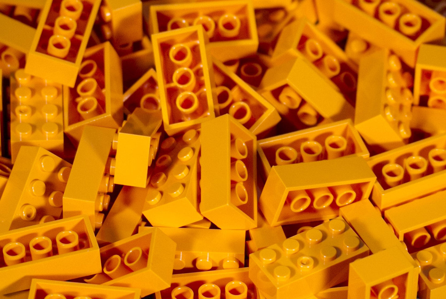 2X4 Brick 100 Pack (Pumpkin)