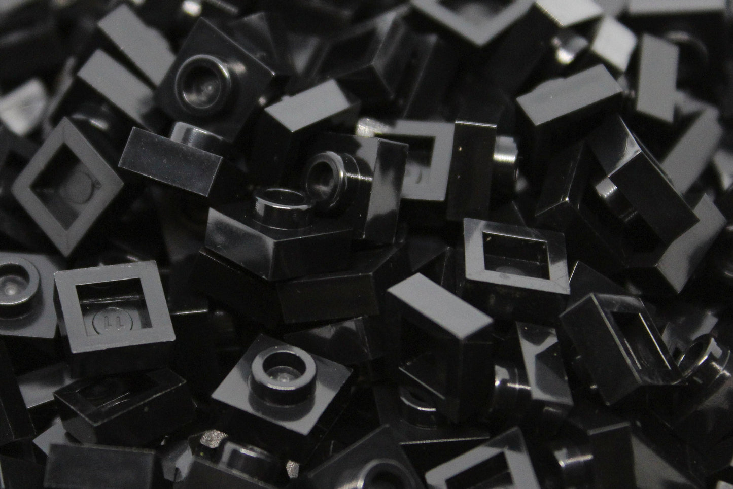 1X1X1/3 Stud Bricks 300 Pack (Black)