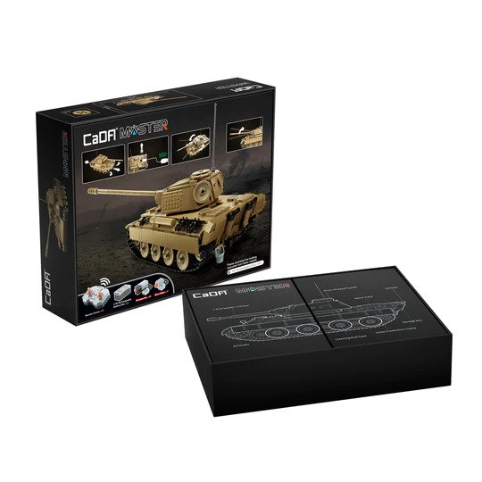 CaDA WWII German Panther RC Tank Brick Set – 907-Piece Remote Controlled Model with Rotating Turret