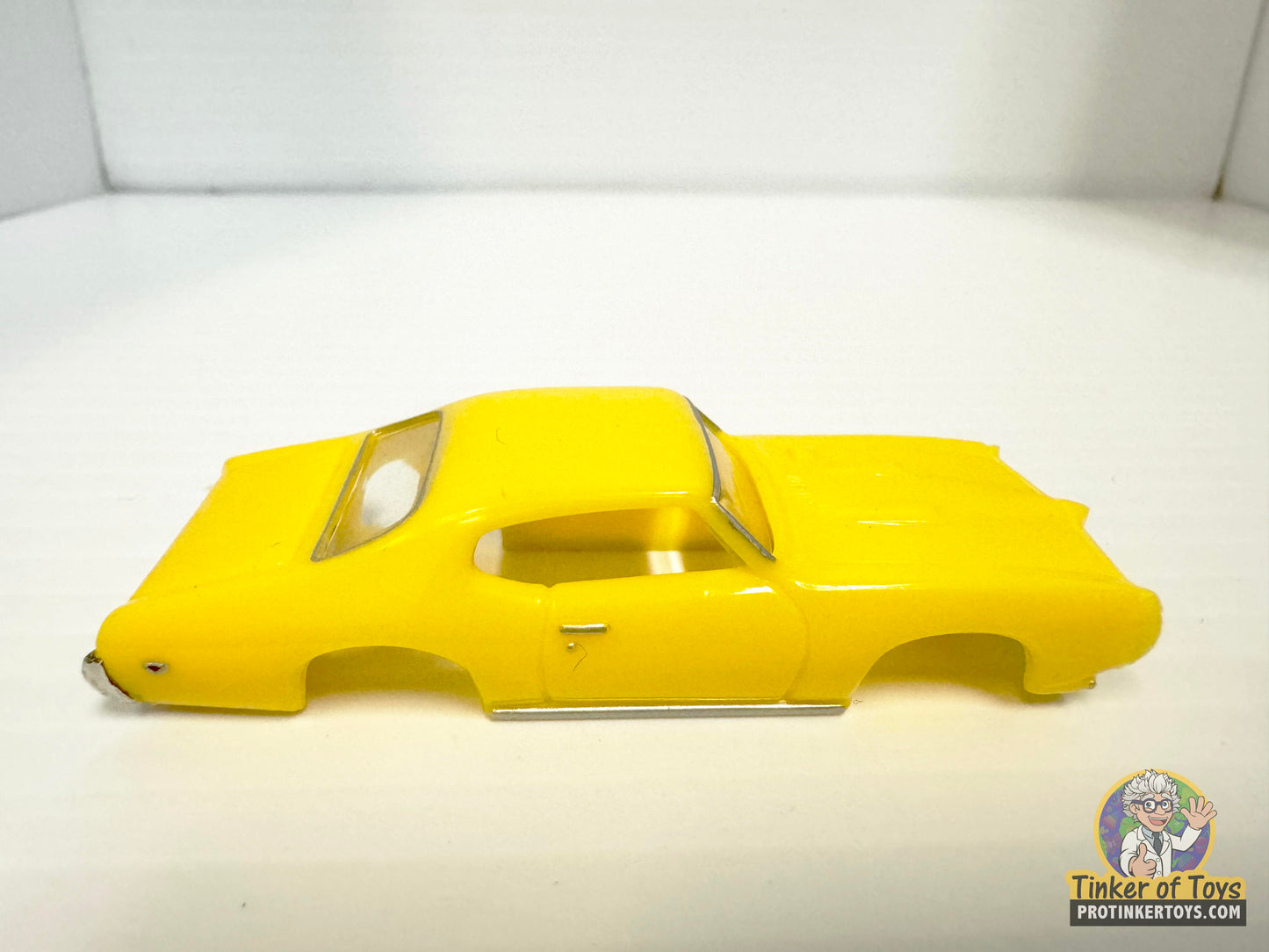 1969 GTO Hardtop Yellow | MM10090 | Model Motoring