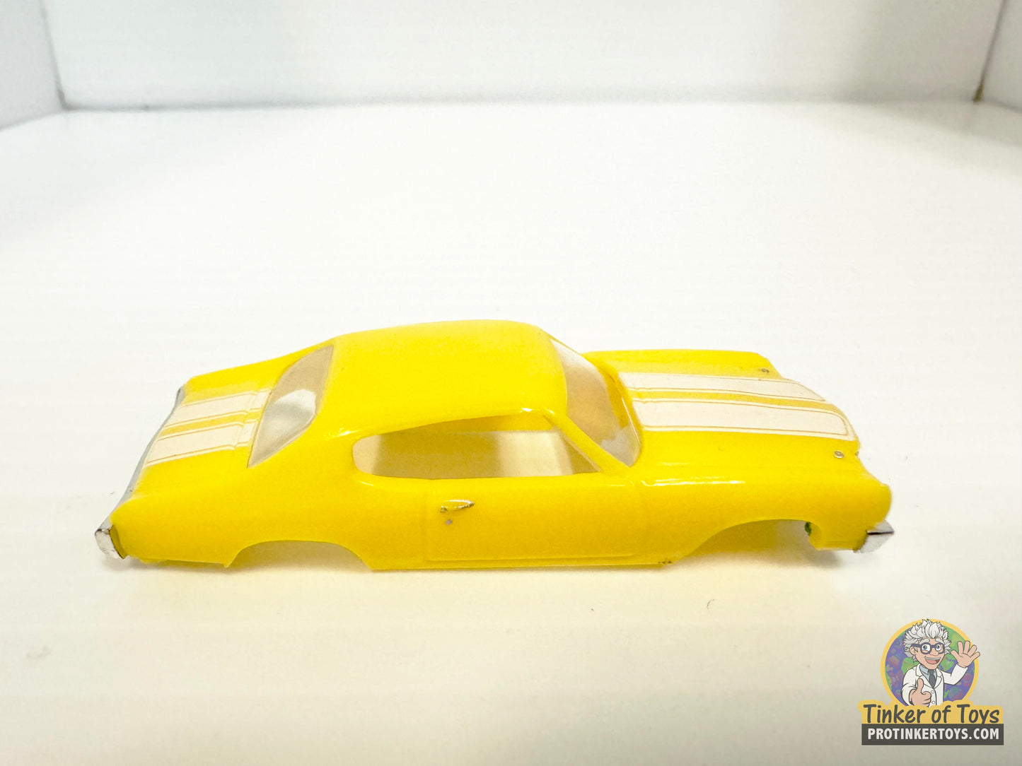 1970 Chevelle SS Yellow White Stripes | MM13091 | Model Motoring