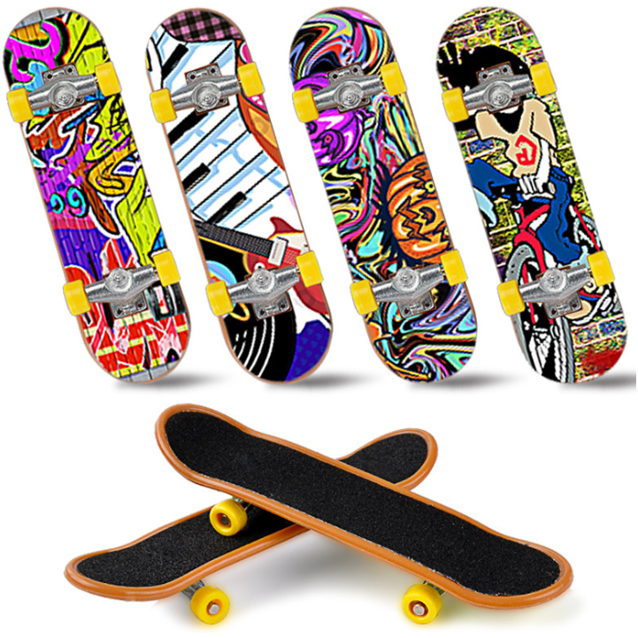 1/10 Scale Finger Skateboard – Mini Skate Deck with Metal Trucks & Plastic Wheels