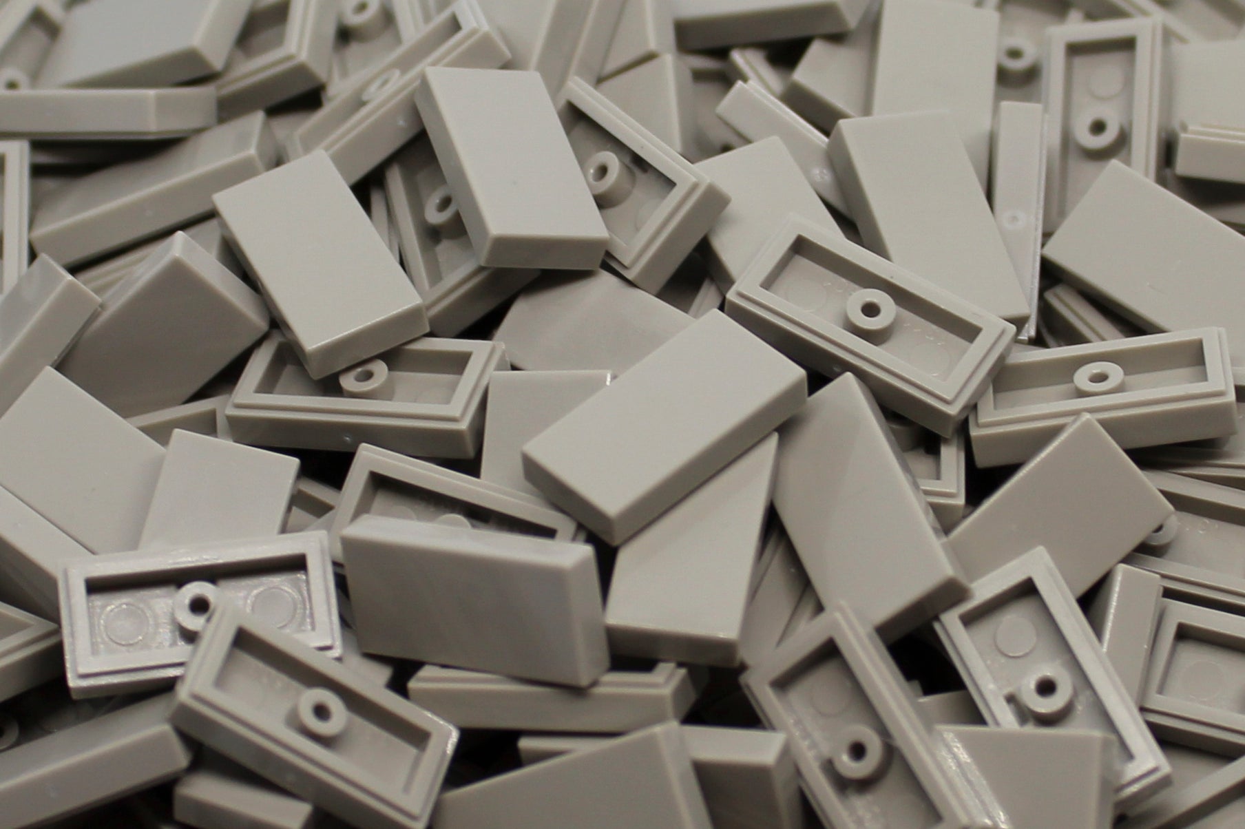 1x2 Tile Brick 200 Pack (Light Gray)