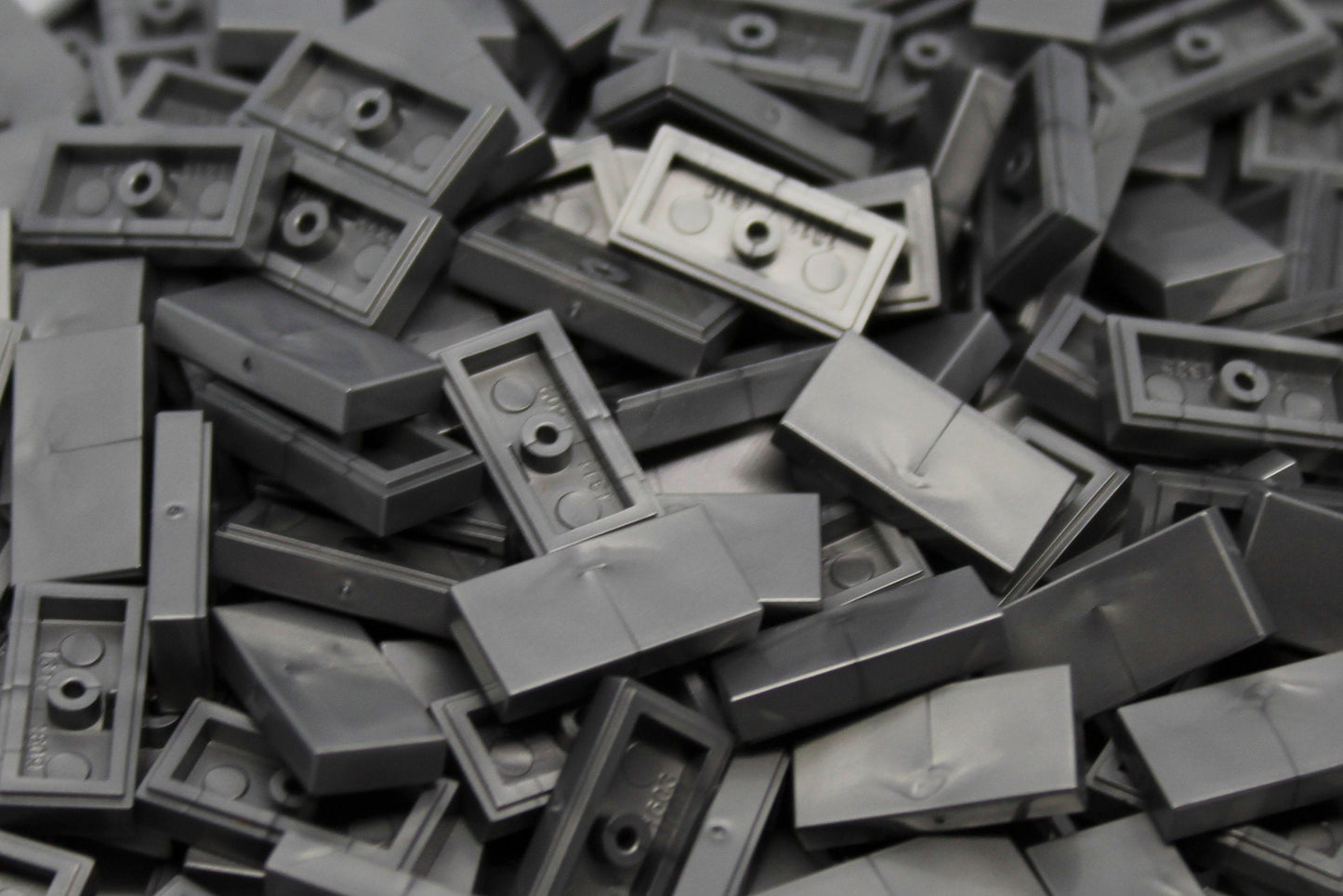 1x2 Tile Brick 200 Pack (Metallic Silver)