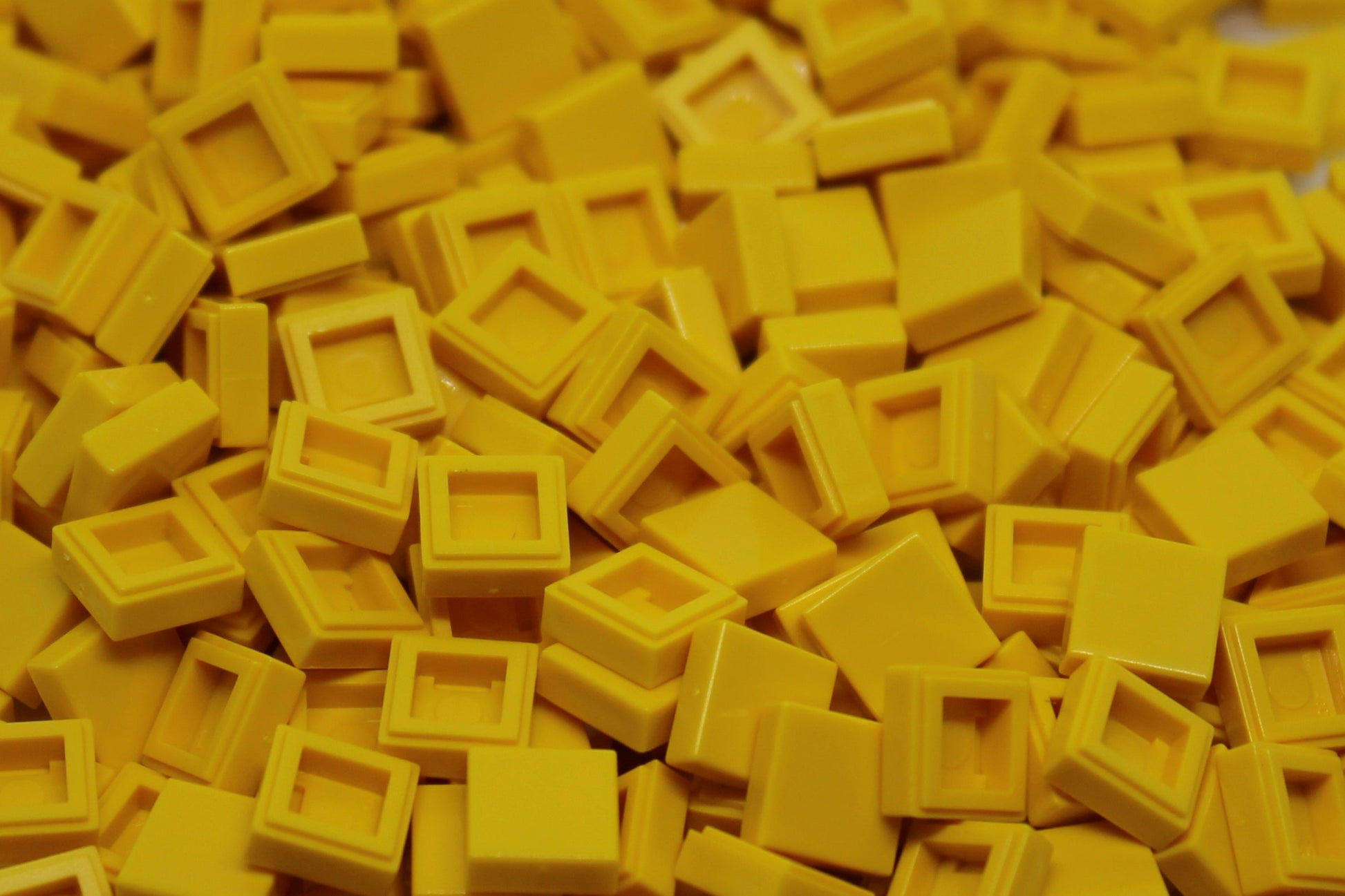 1x1 Tile Brick 300 Pack (Yellow)