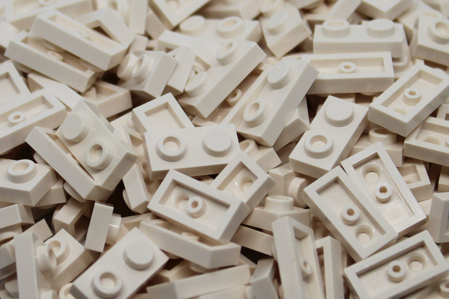 1X2X1/3 Stud Bricks 200 Pack (White)