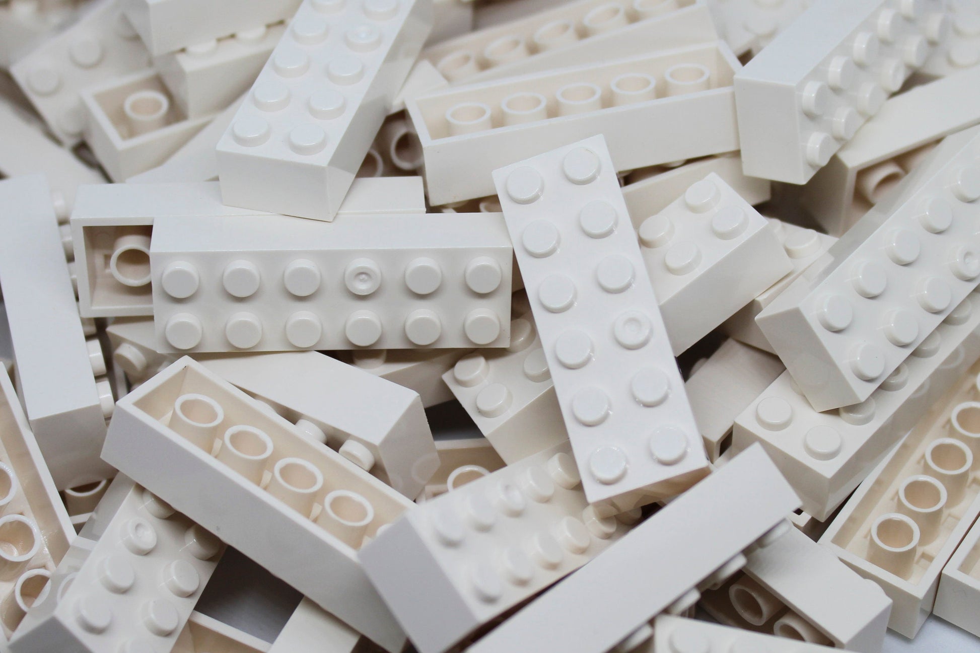 2x6 Stud Bricks 80 Pack (White)