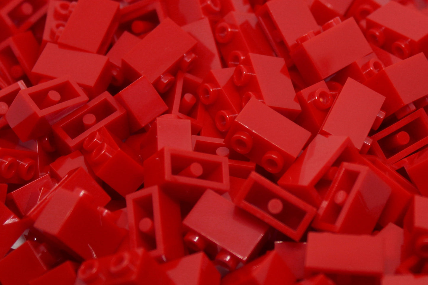 1x2 Stud Bricks 200 Pack (Red)