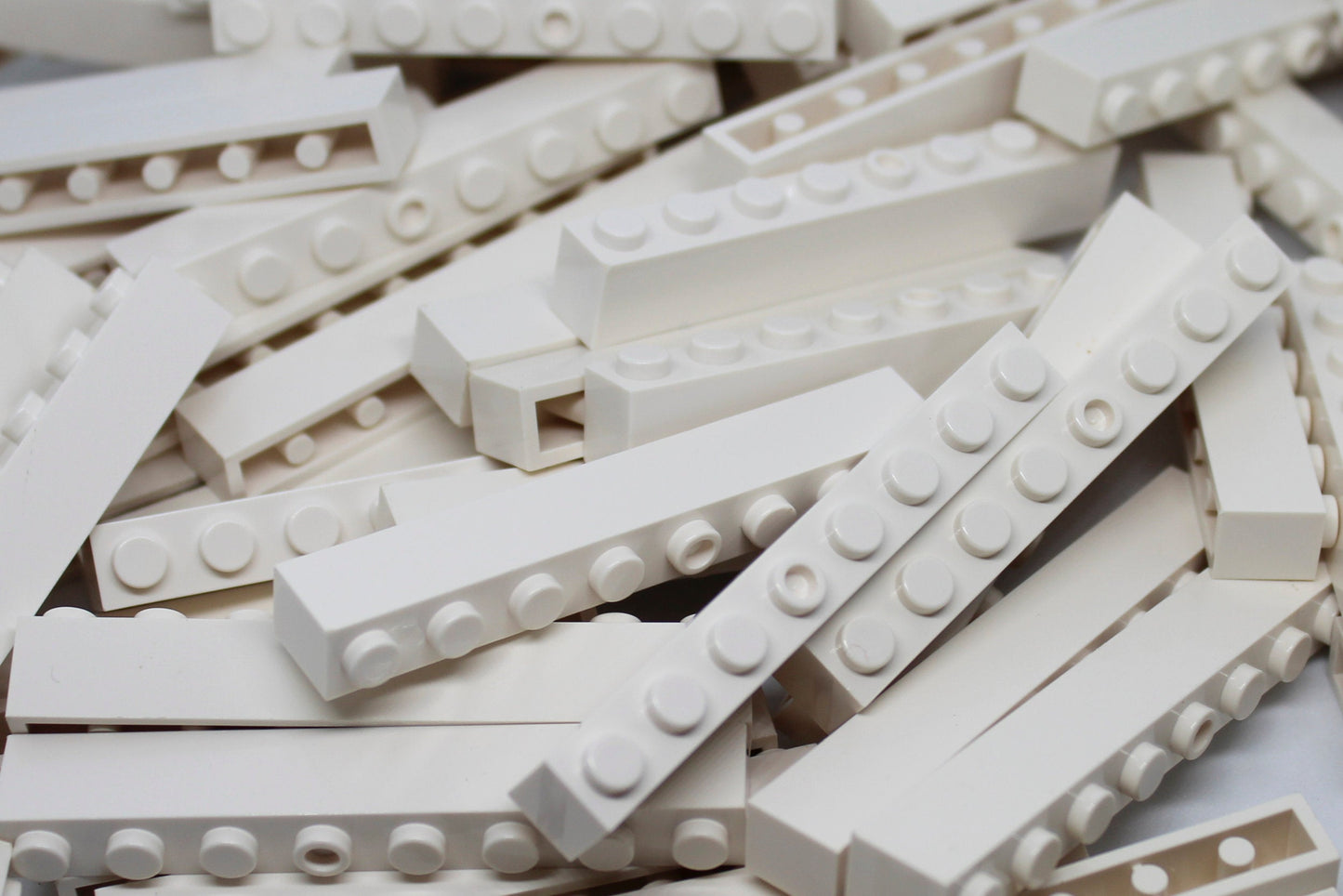 1x8 Stud Bricks 80 Pack (White)