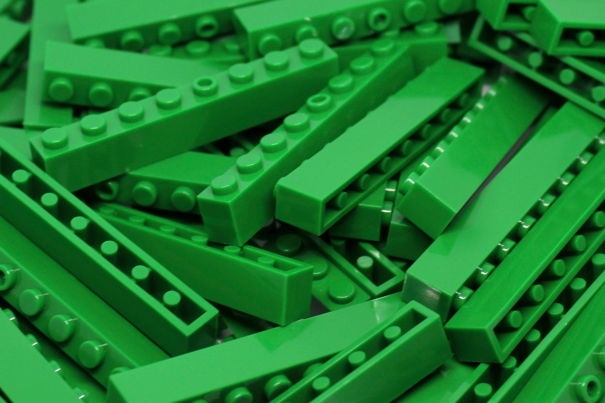 1x8 Stud Bricks 80 Pack (Green)