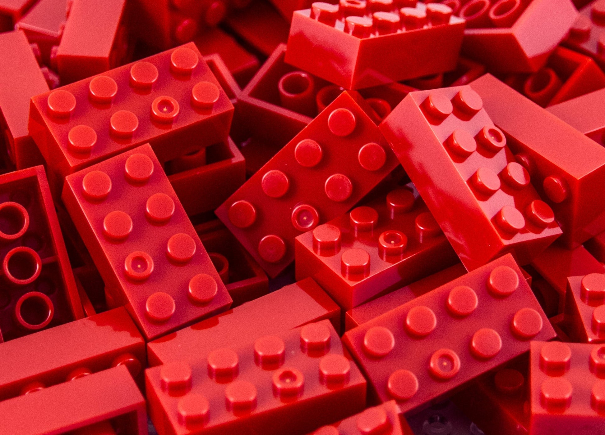 2X4 Brick 100 Pack (Red)