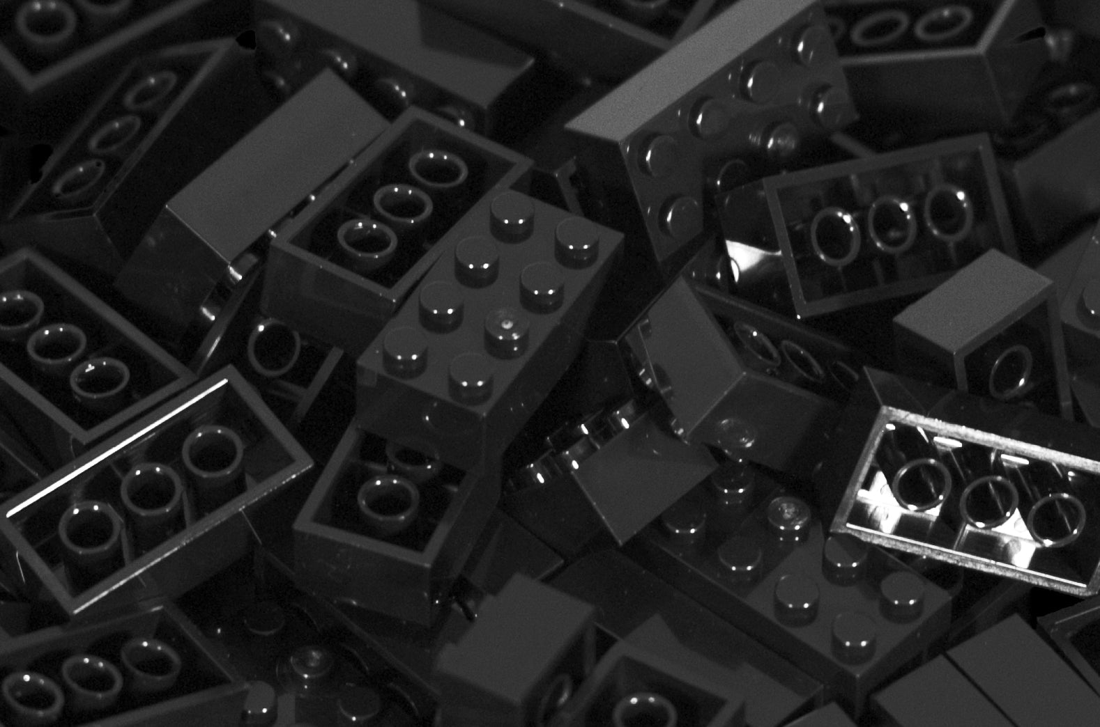 2X4 Brick 100 Pack (Black)