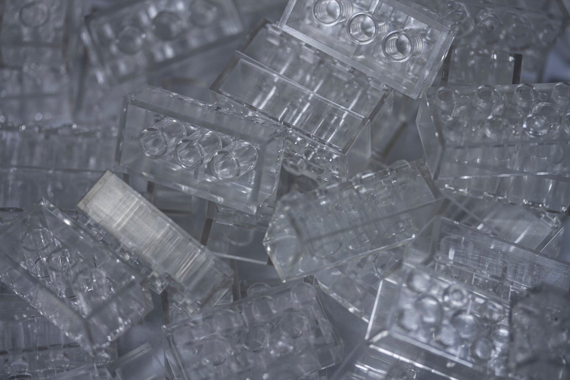 2X4 Brick 100 Pack (Clear)