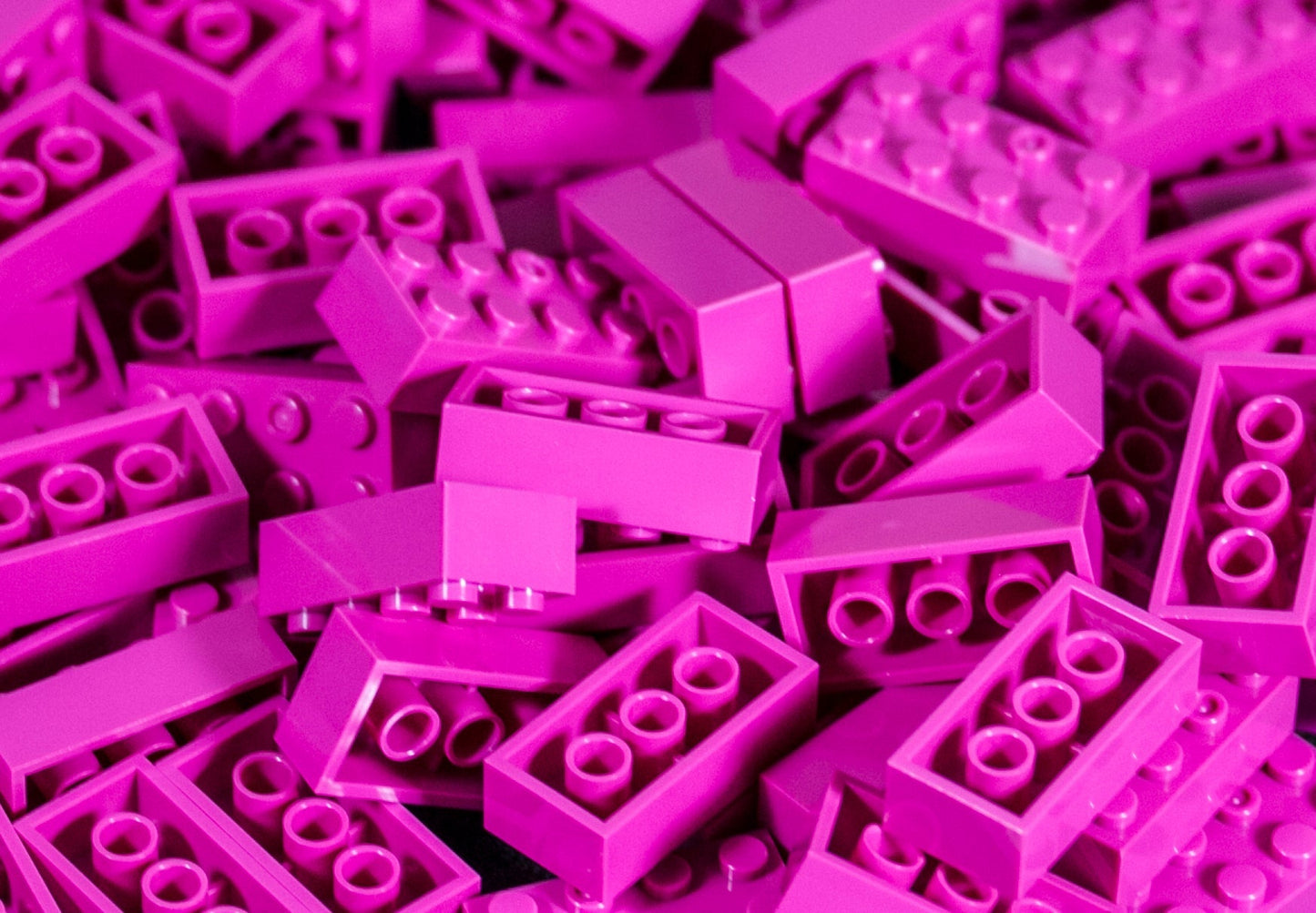 2X4 Brick 100 Pack (Fuschia)