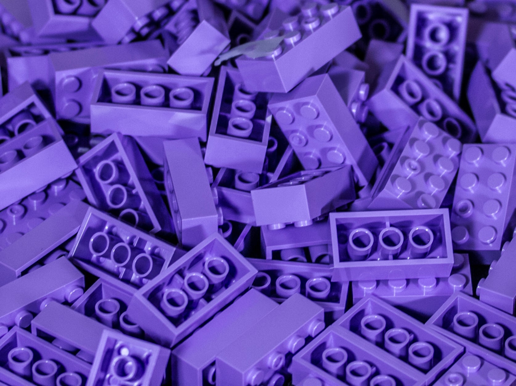 2X4 Brick 100 Pack (Purple)