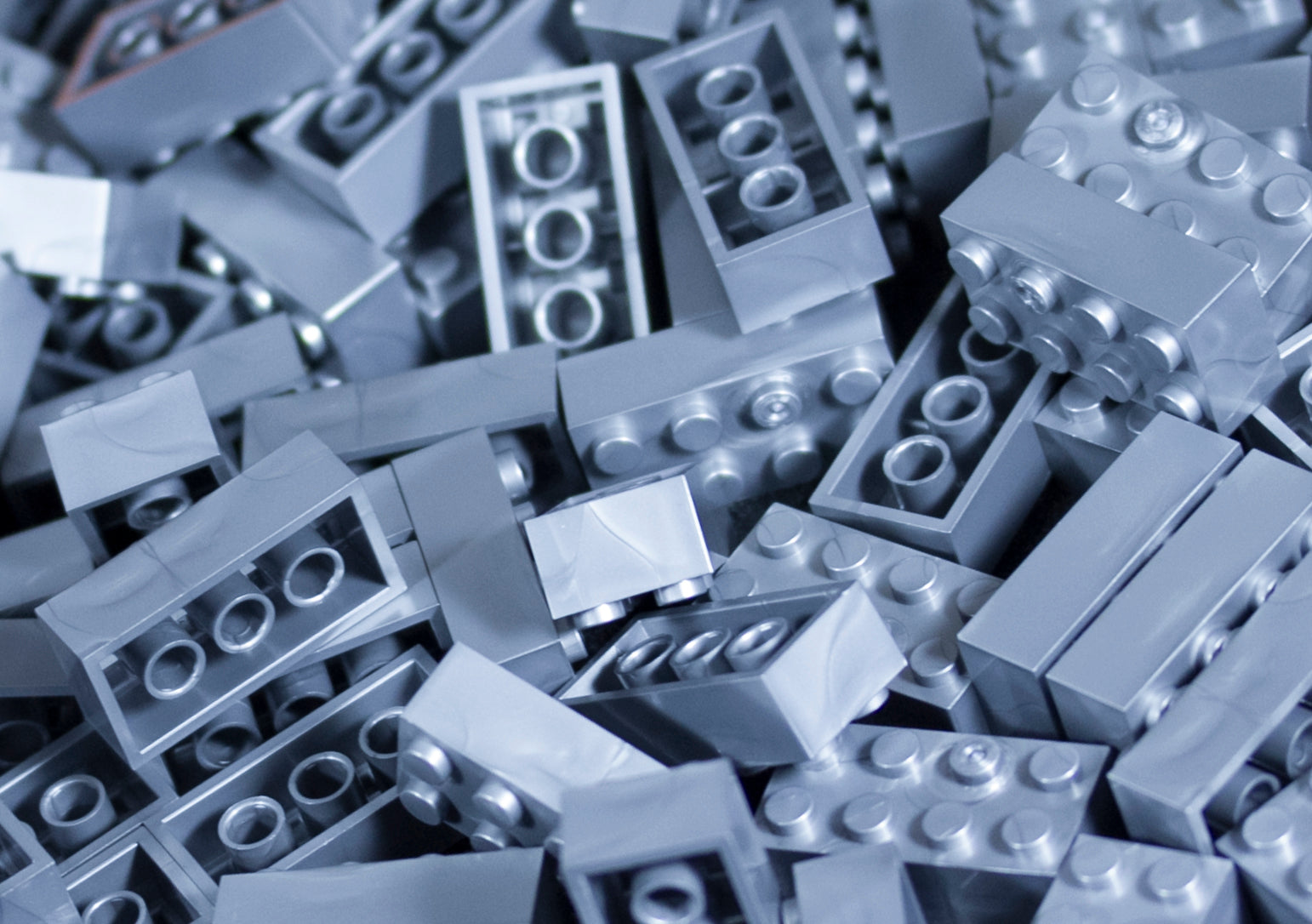 2X4 Brick 100 Pack (Silver)