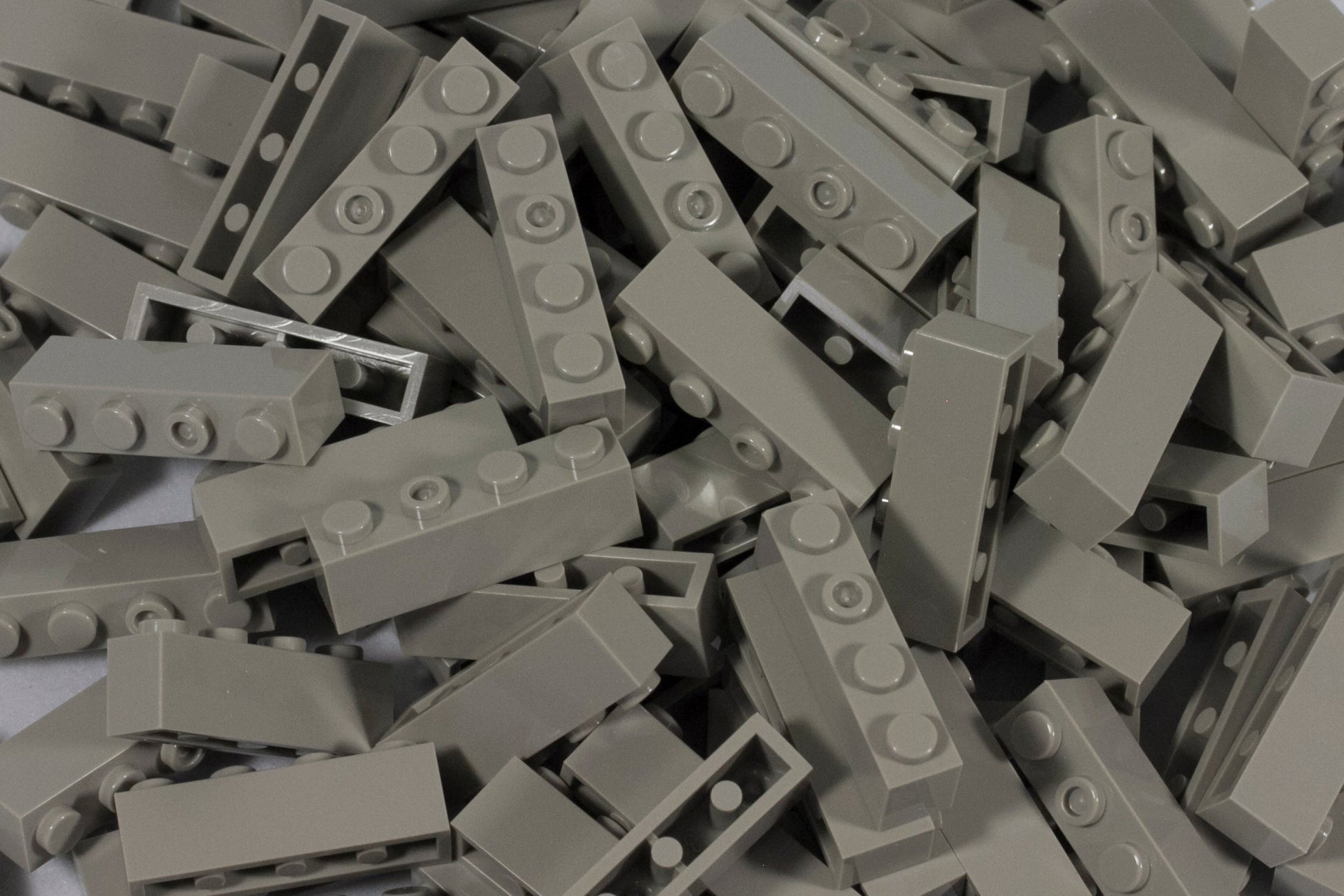 1x4 Stud Brick 100 Pack (Light Gray)