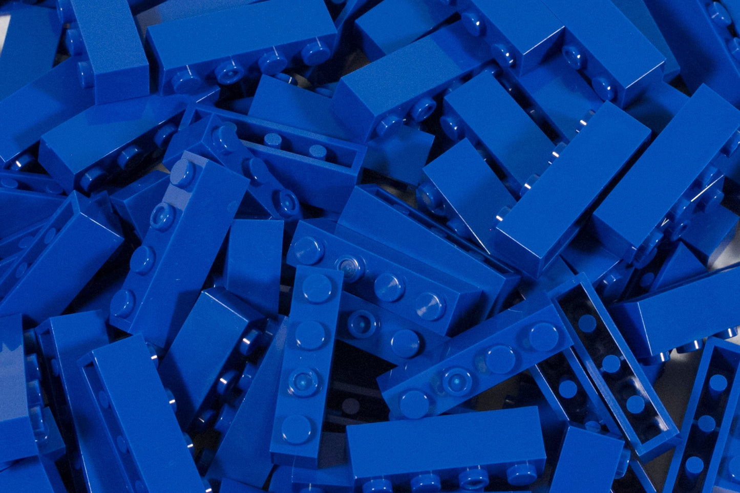 1x4 Stud Brick 100 Pack (Royal Blue)