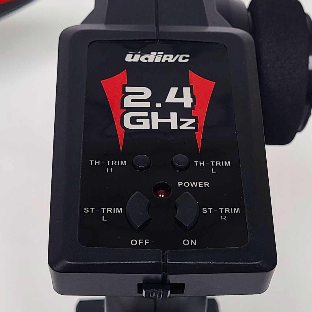 UDI14055 Brushless RC Racing Boat – 30 km/h High-Speed RTR with 2.4GHz Control & Li-ion Battery