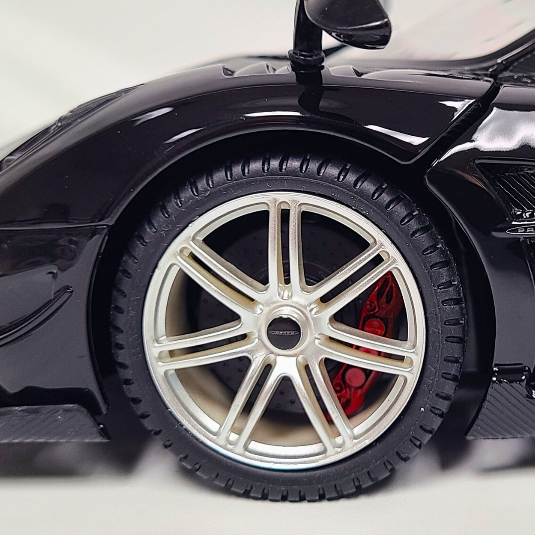 Rastar 1:14 Scale Pagani Huayra BC RC Car – Officially Licensed Remote Control Supercar