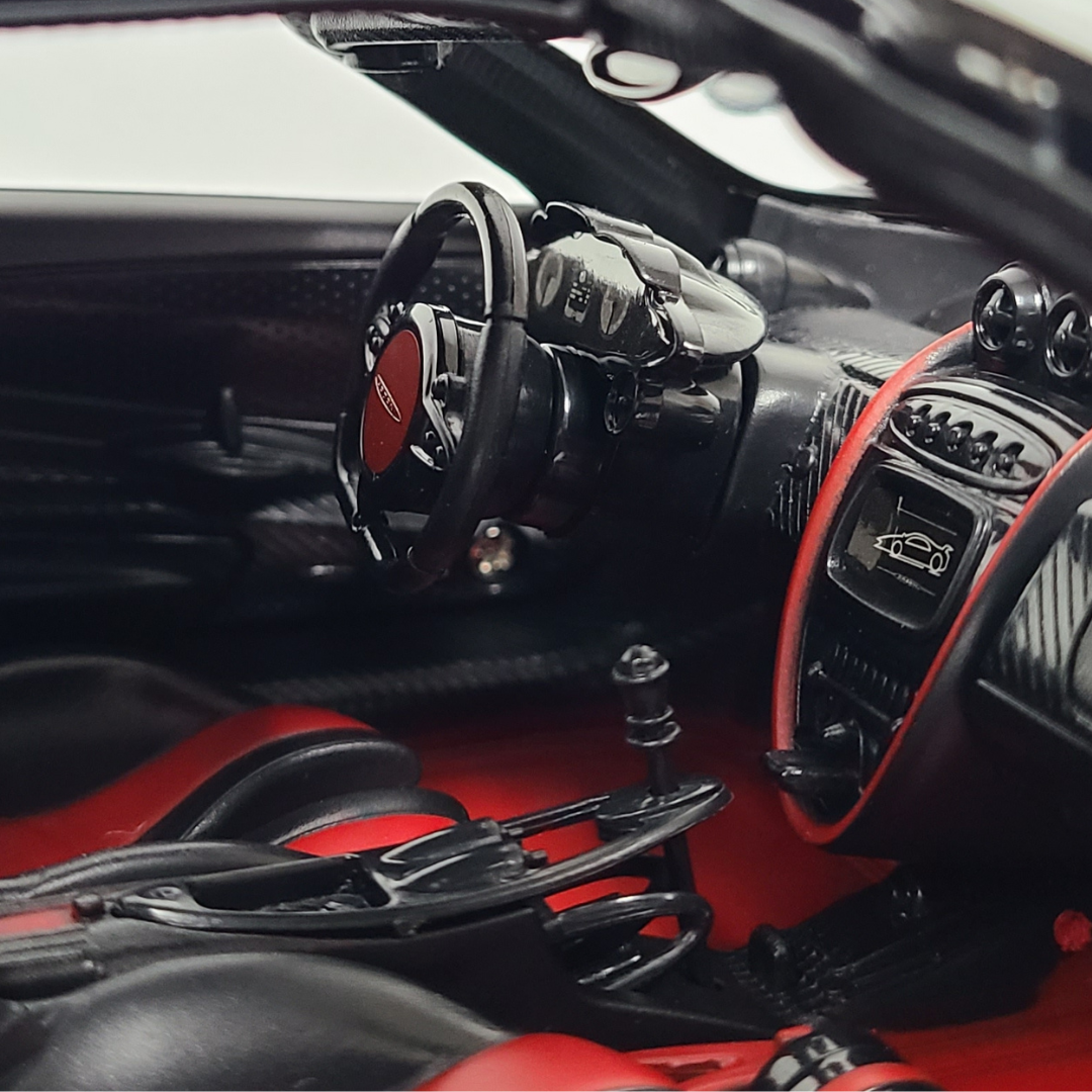 Rastar 1:14 Scale Pagani Huayra BC RC Car – Officially Licensed Remote Control Supercar