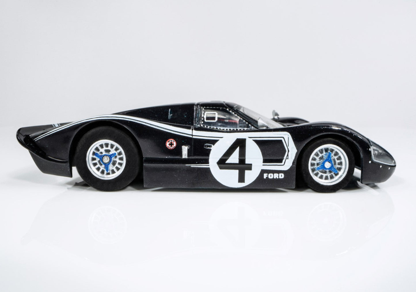 Ford GT40 Mark IV #4 Black | 22048 | AFX/Racemasters